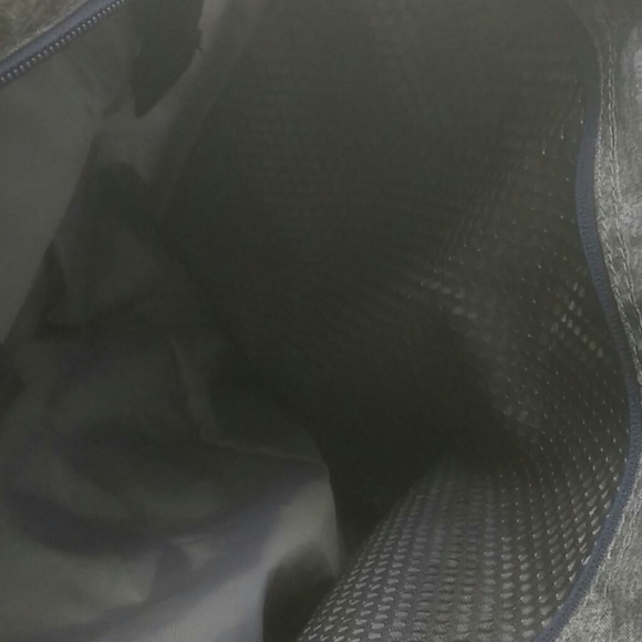 Limited Edition Adidas Lifestyle Tote Bag - Picture 4 of 4